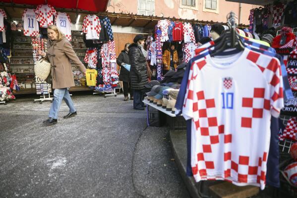 Croatian fan shop sales